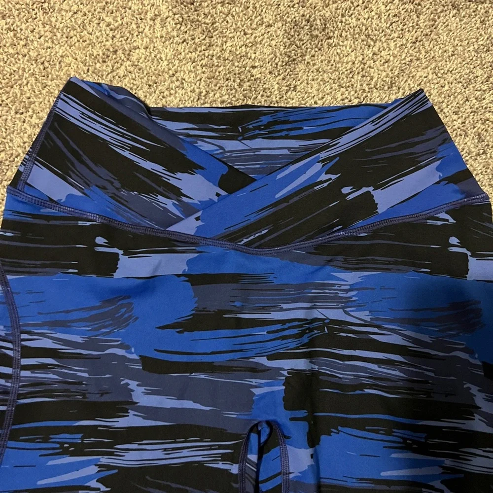 Alphalete Leggings - Picture 5 of 6